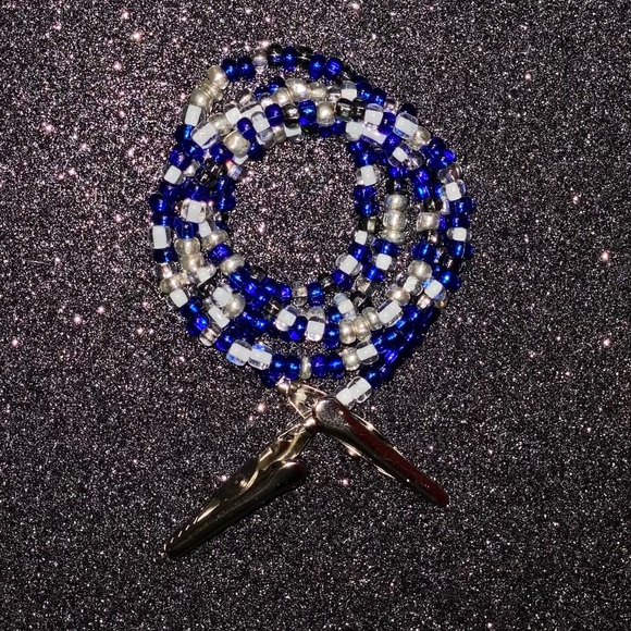 Facemask, Glasses, or Badge Clips - Picture 5 of 11